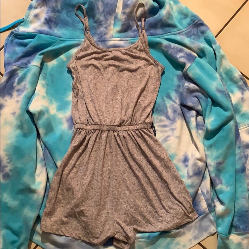 H&M DIVIDED heathered gray romper